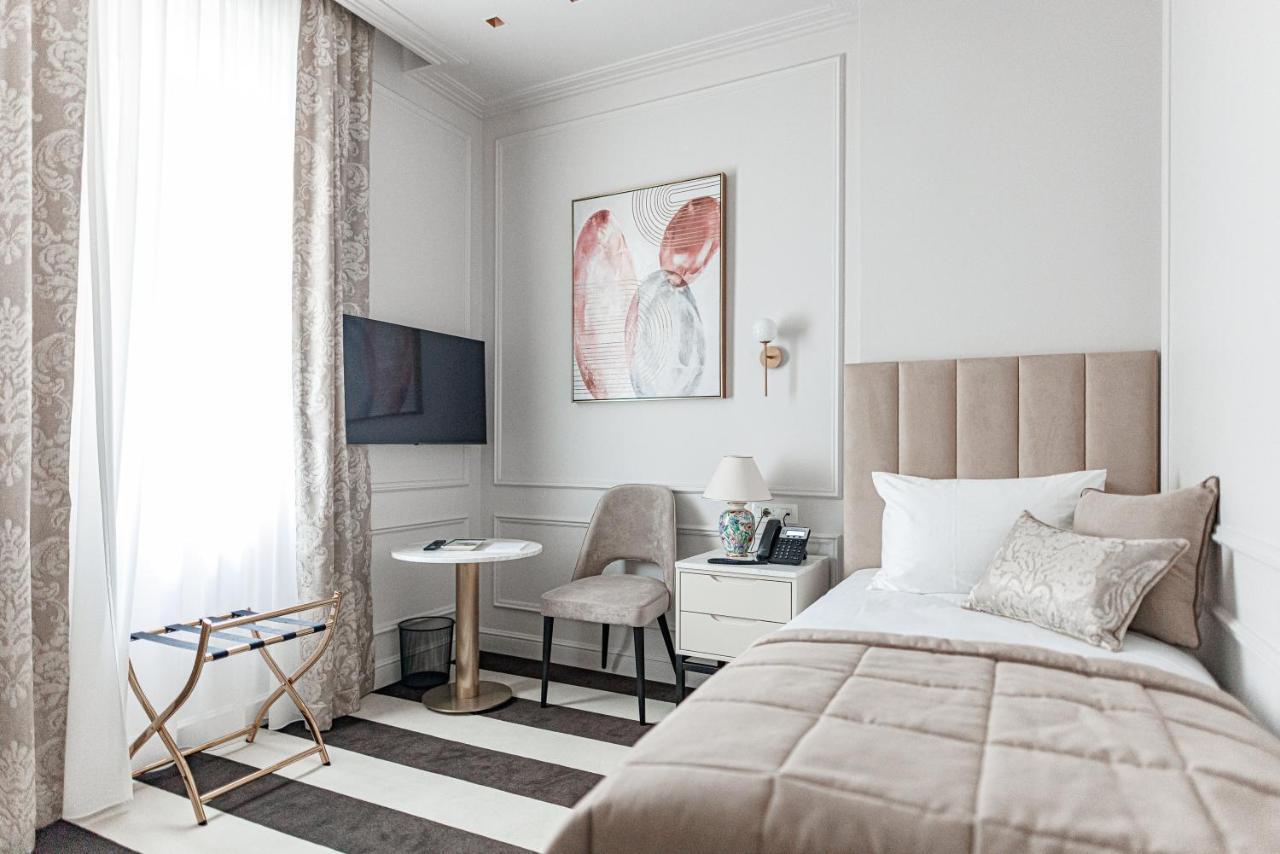 Balkan Hotel 4*